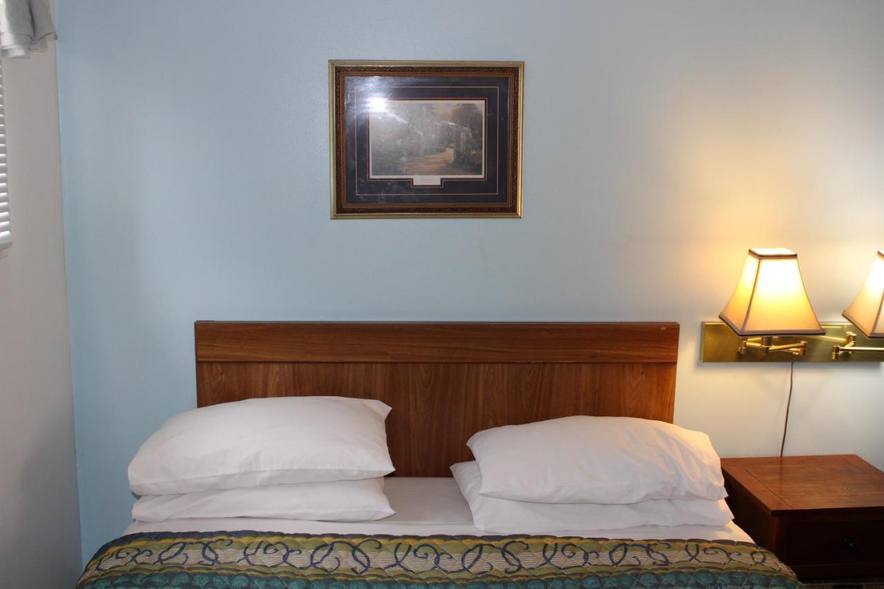 River Road Motel ウィスコンシン デルズ エクステリア 写真