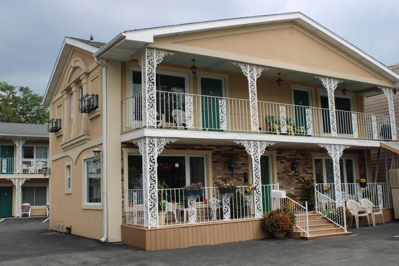 River Road Motel ウィスコンシン デルズ エクステリア 写真