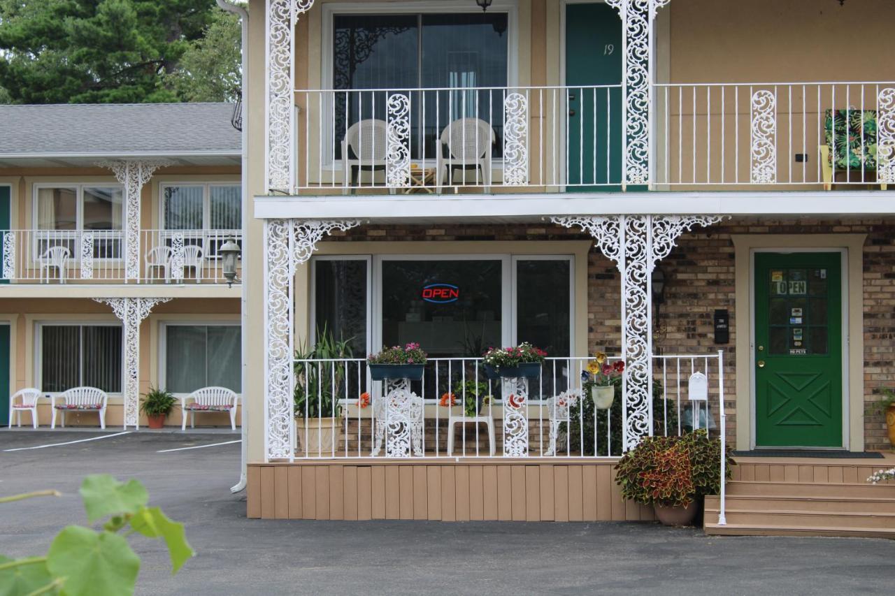 River Road Motel ウィスコンシン デルズ エクステリア 写真