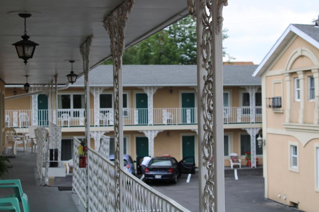 River Road Motel ウィスコンシン デルズ エクステリア 写真