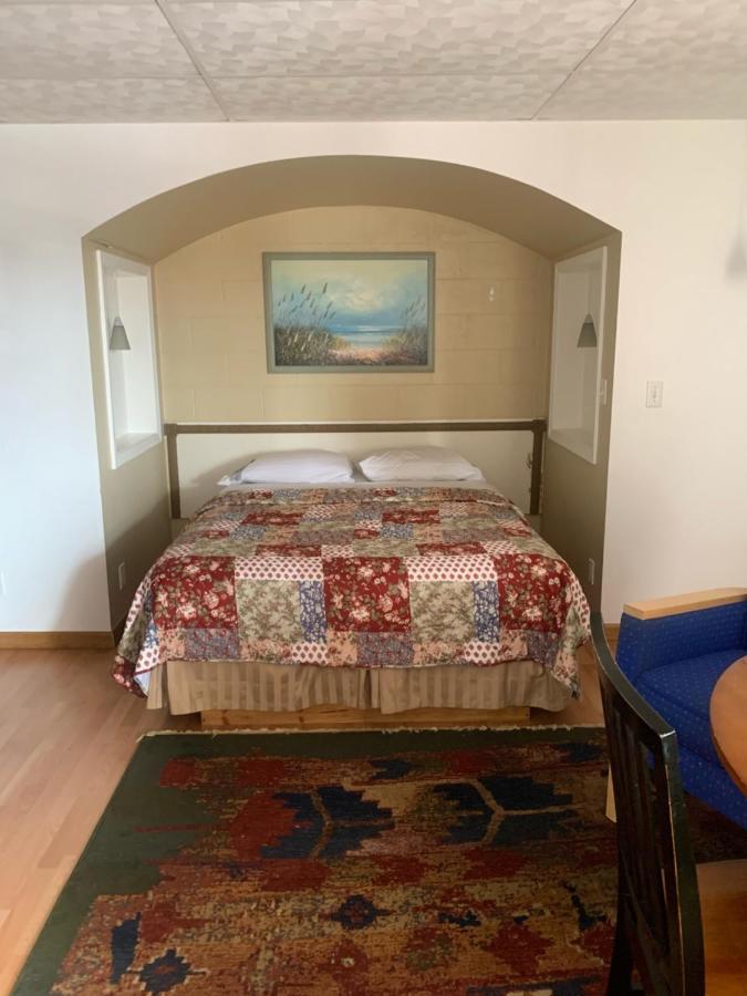 River Road Motel ウィスコンシン デルズ エクステリア 写真